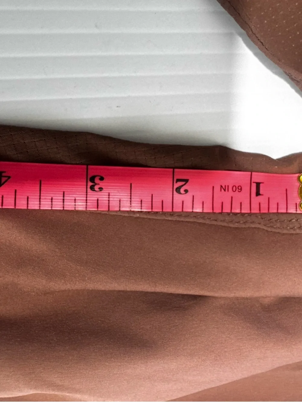 Vuori Men's Course Run Short Terracotta 5” inseam Size Large - Picture 16 of 16